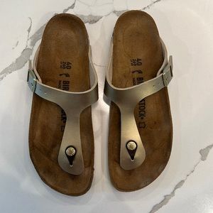 Birkenstock Gizeh Gold Size 40